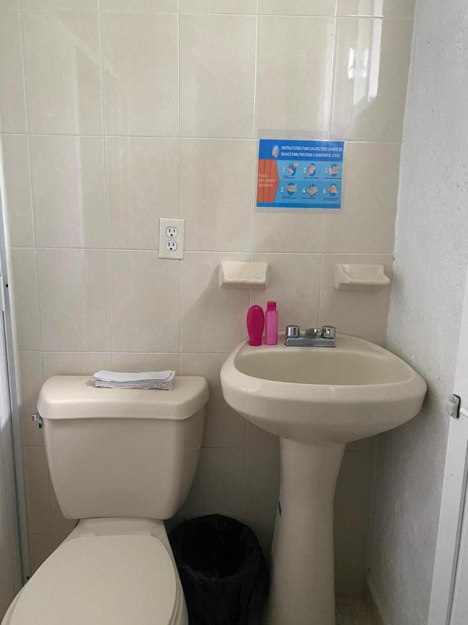 Hostal Villa Quieta 테포츨란 외부 사진